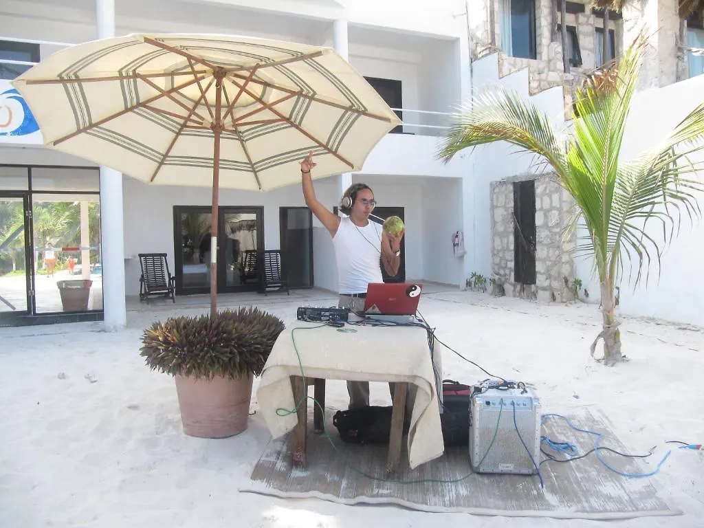 טולום Parayso Beach Hotel 3*,
