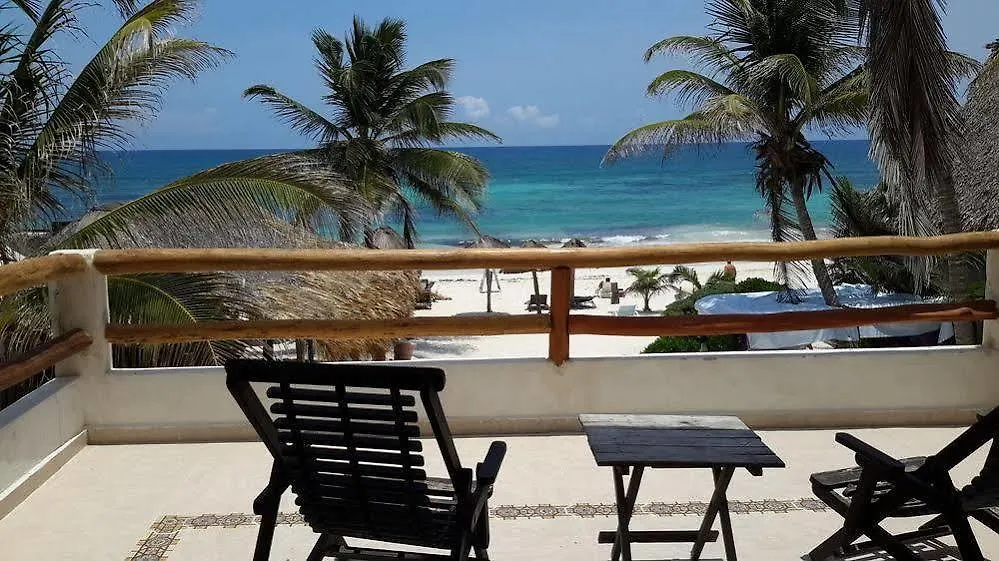 Parayso Beach Hotel 툴룸